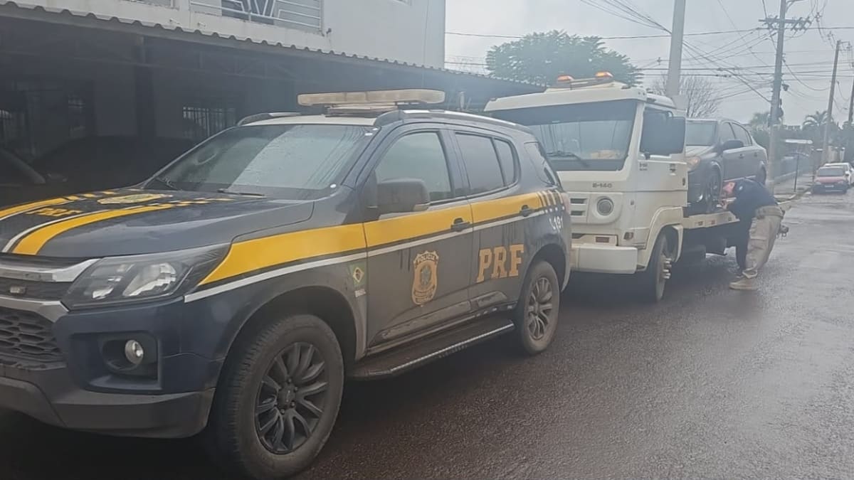 Polícia apreende maconha escondida em carro guinchado no Norte do Rio Grande do Sul