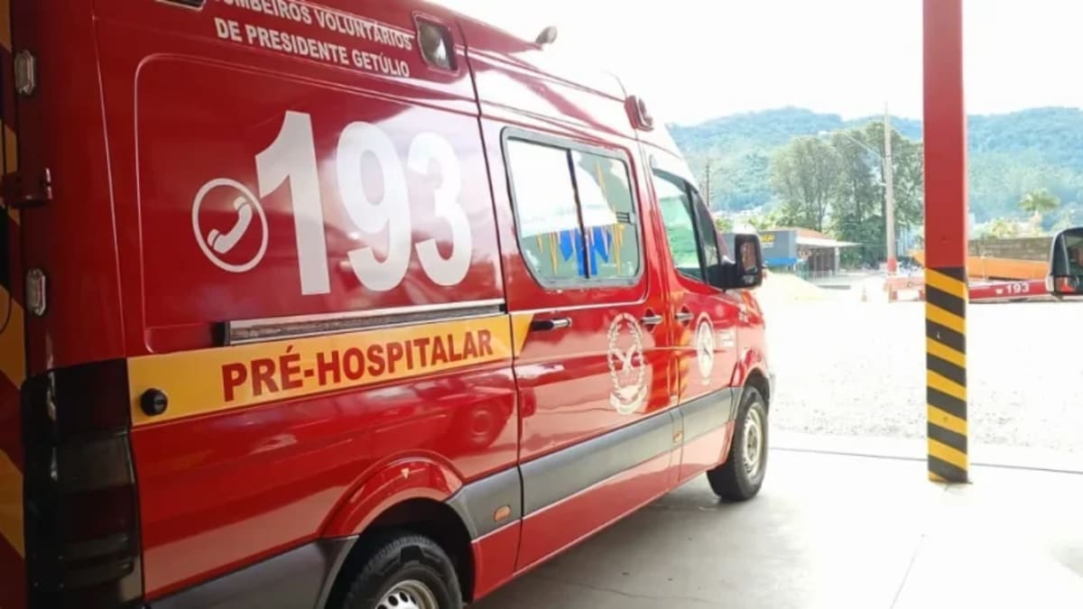 Motociclista fica ferido após colisão com carro em Presidente Getúlio