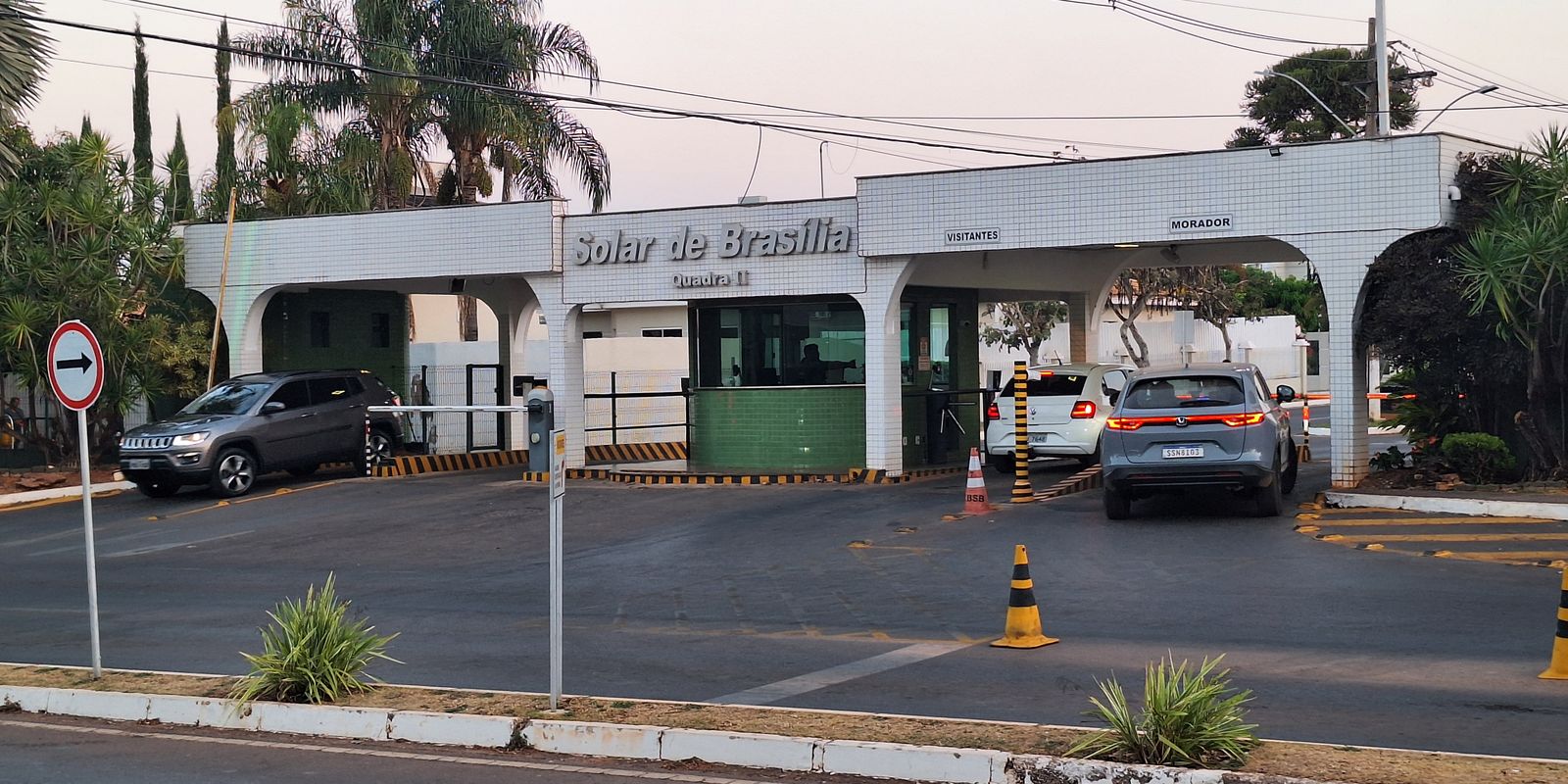 Bolsonaro pede autorização para visita dos filhos no Dia dos Pais