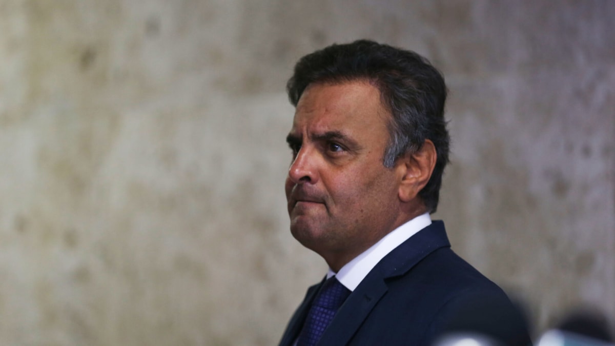 Aécio Neves anuncia que não disputará cargo nas eleições de 2026