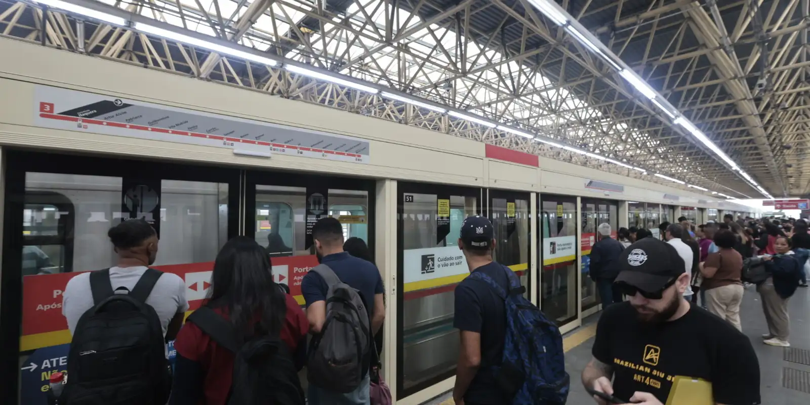 Estado garante que não haverá demissões na CPTM