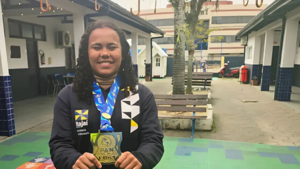 Estudante de Itajaí conquista título no Pan-Americano de Jiu-Jítsu em Orlando