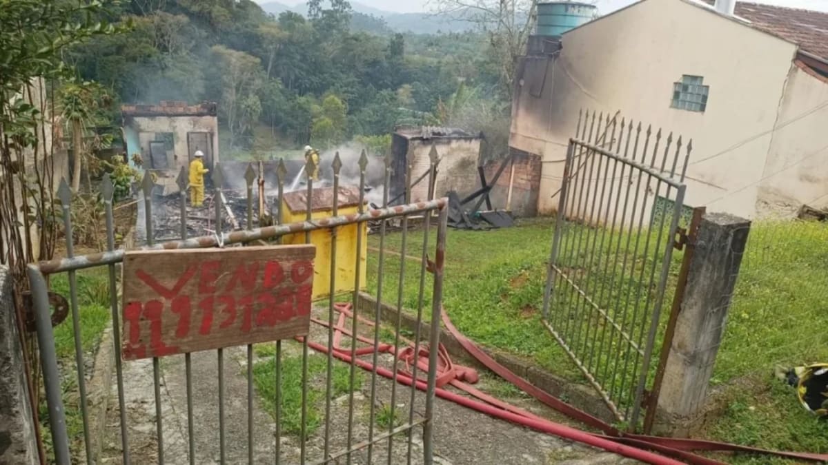 Homem é preso por incêndio criminoso em residência de Indaial