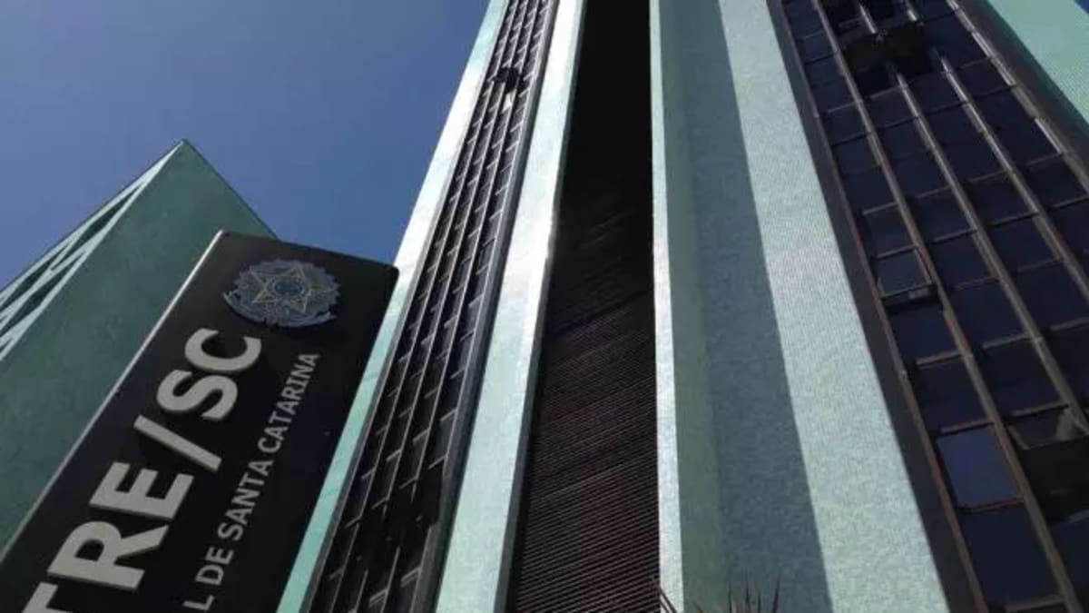 Mulheres com medidas protetivas em SC podem mudar local de votação em 2026