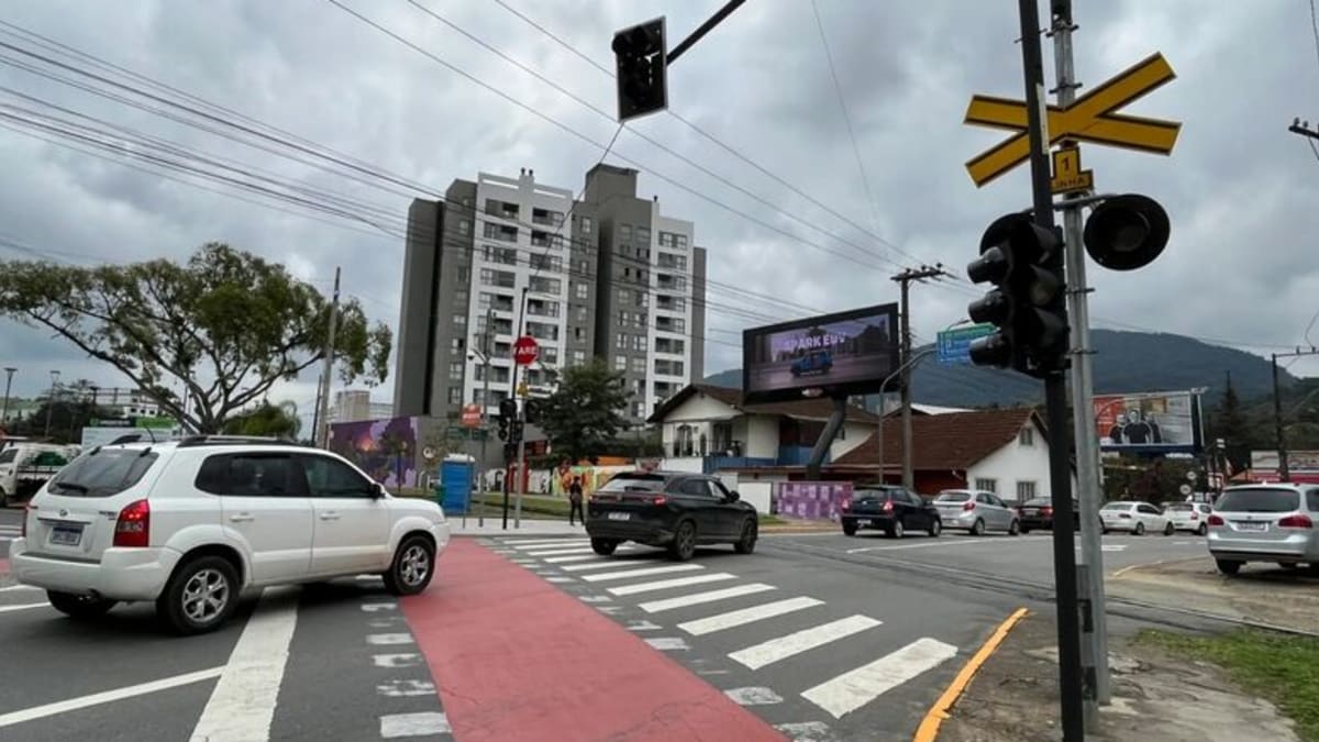Mudanças no trânsito no Centro de Jaraguá do Sul são adiadas por mau tempo