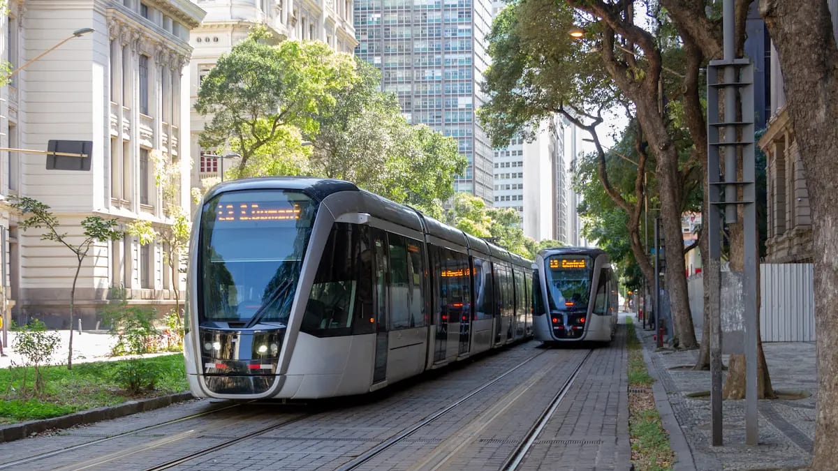 MetrôRio inicia operação em horário de pico às 13h devido a ventos fortes no Rio
