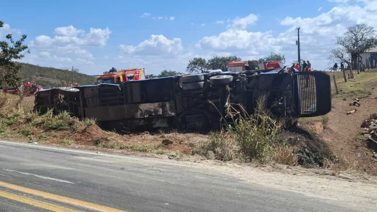 Acidente na GO-010 em Luziânia deixa cinco mortos e vários feridos