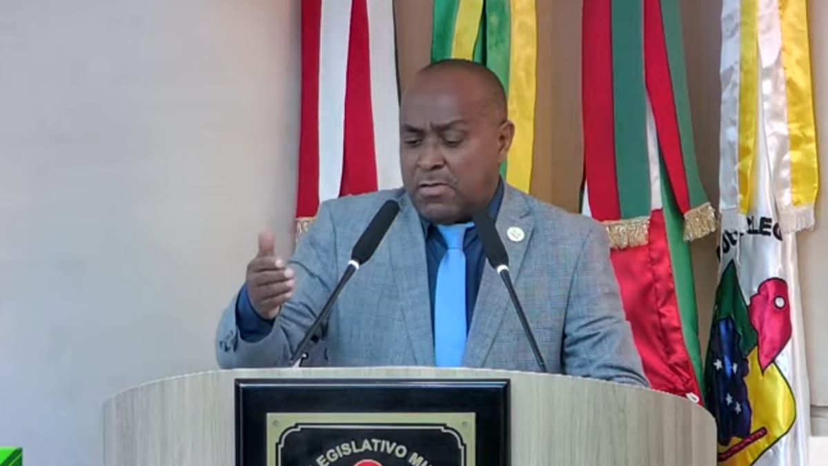 Vereador de Criciúma ironiza pedido de lombada após pavimentação de rua