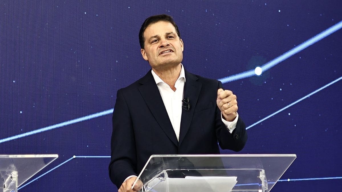Sandro Alex defende continuidade da gestão Ratinho Junior em debate para Governo do Paraná
