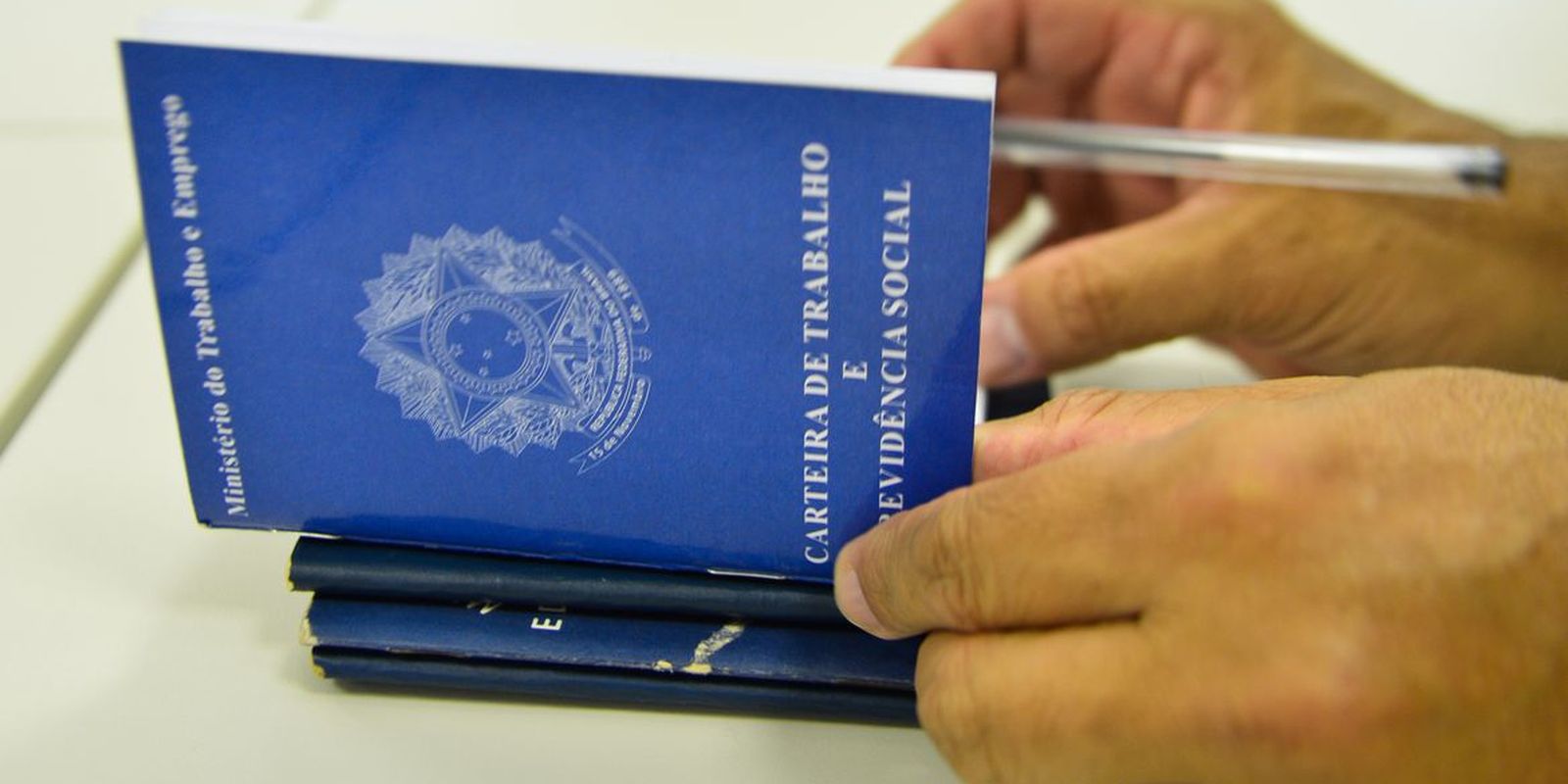 Taxa de desemprego ficou em 5, 3% no trimestre móvel encerrado em julho