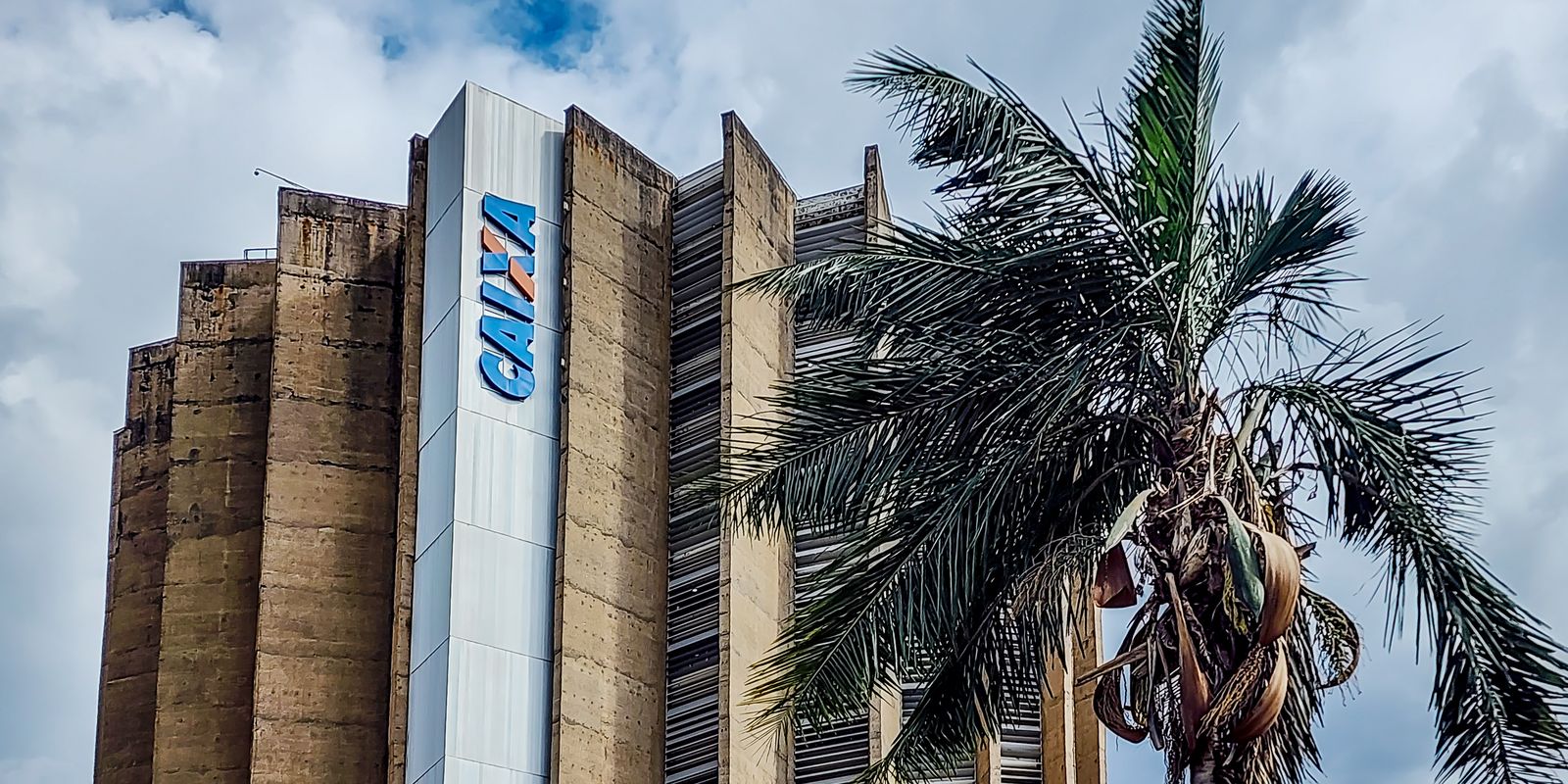 CEF tem lucro de R$ 3, 9 bilhões impulsionado por crédito habitacional