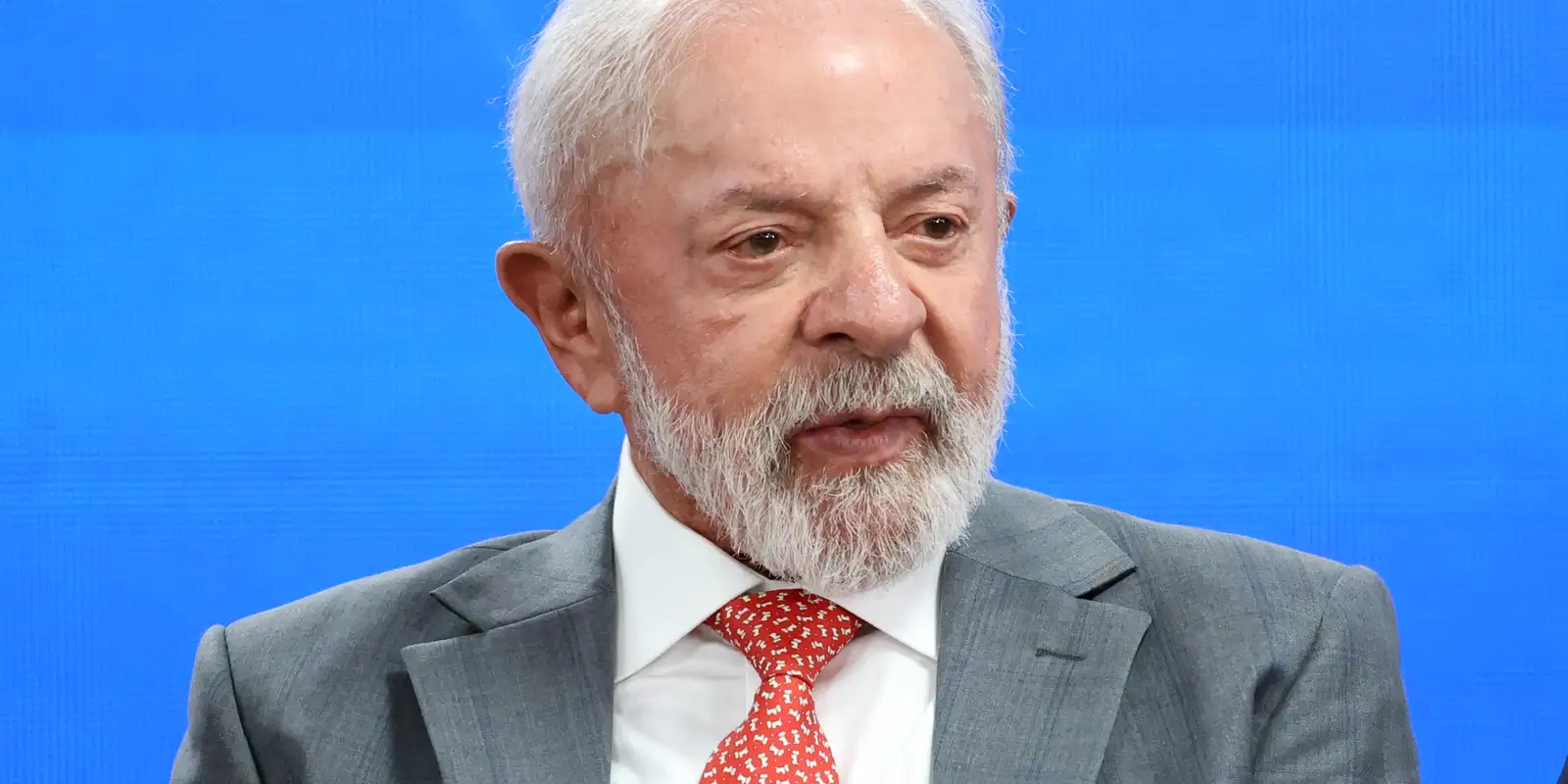 Lula defende que Venezuela resolva sua própria crise política