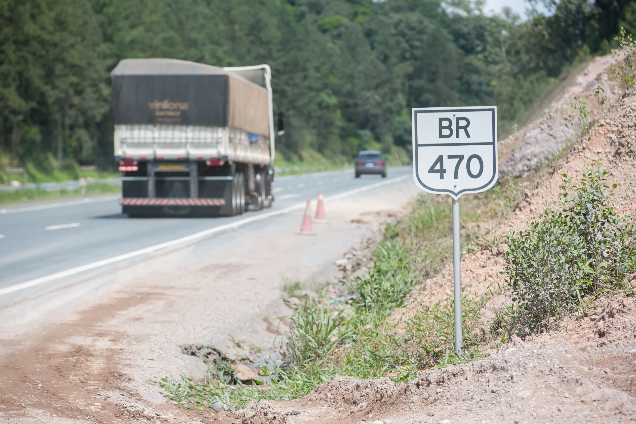 Obras causam bloqueio em trechos da BR-285 e da BR-470