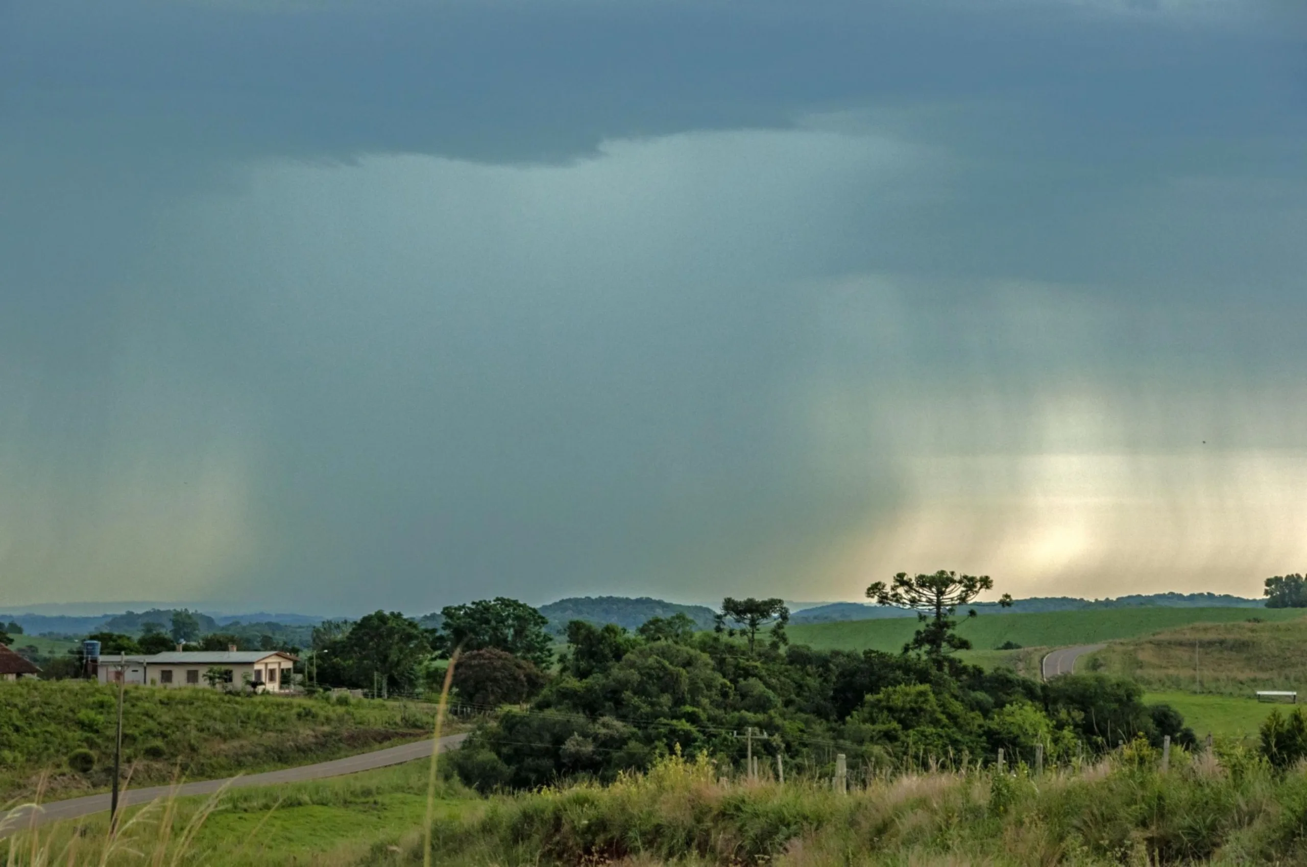 RS ainda pode ter chuva com granizo na quinta-feira; Dias seguintes devem ter leve queda nas temperaturas