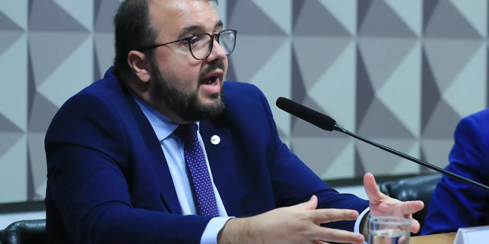 Regis Dudena assume secretaria de Reformas Econômicas no Ministério da Fazenda