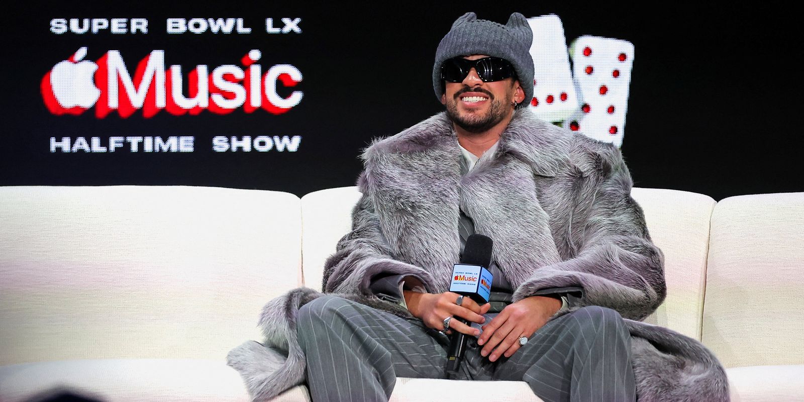 Super Bowl vira festa multicultural pró-imigrantes com forte crítica a Trump