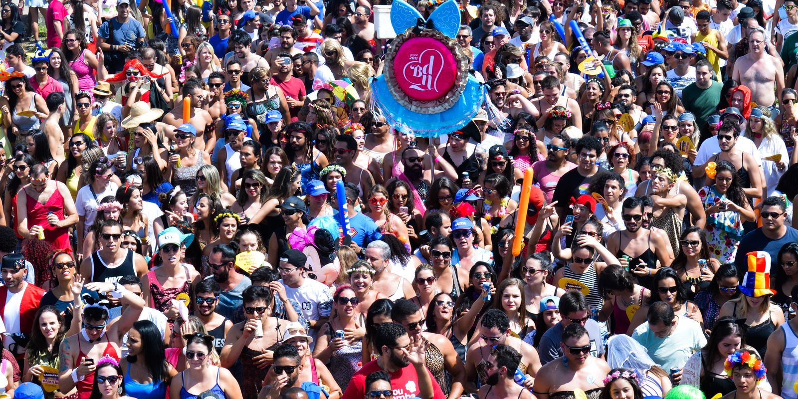 Ministério Público investiga superlotação em blocos de carnaval na Consolação