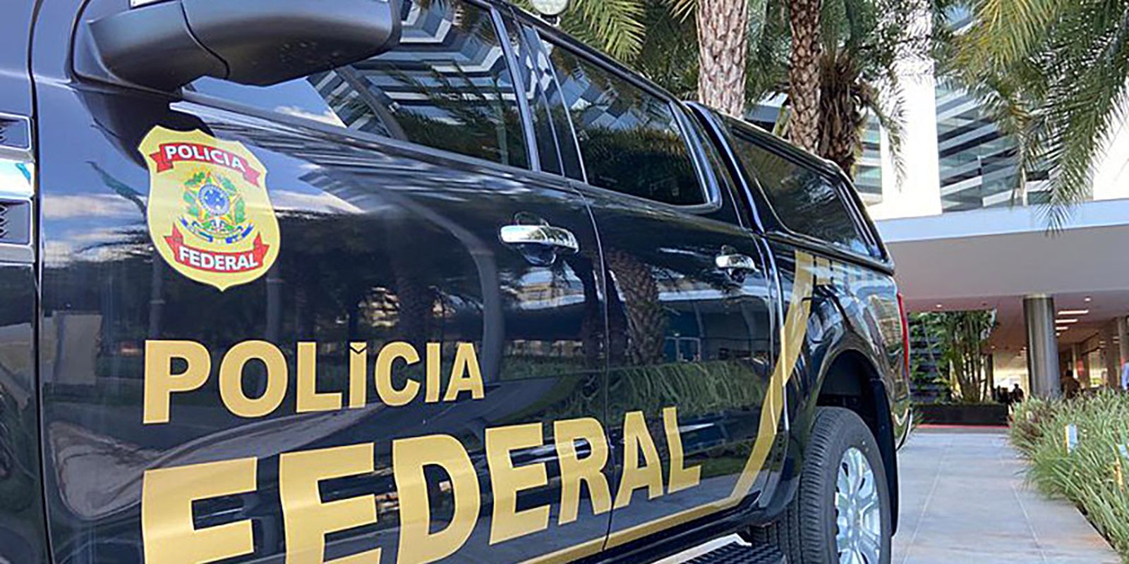 Polícia Federal combate transporte ilegal de bebidas na fronteira Sul