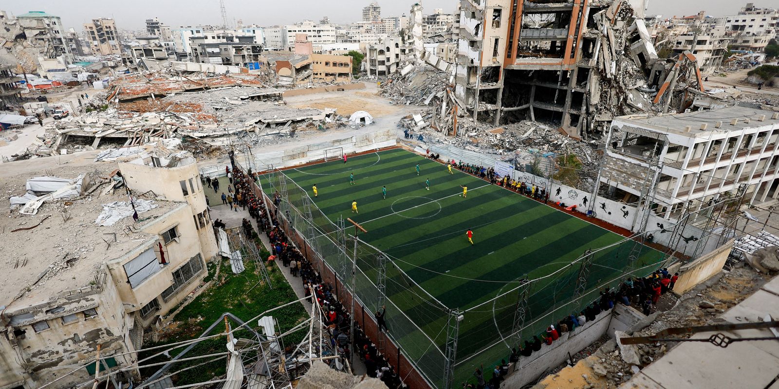 Futebol retorna à Faixa de Gaza após mais de dois anos