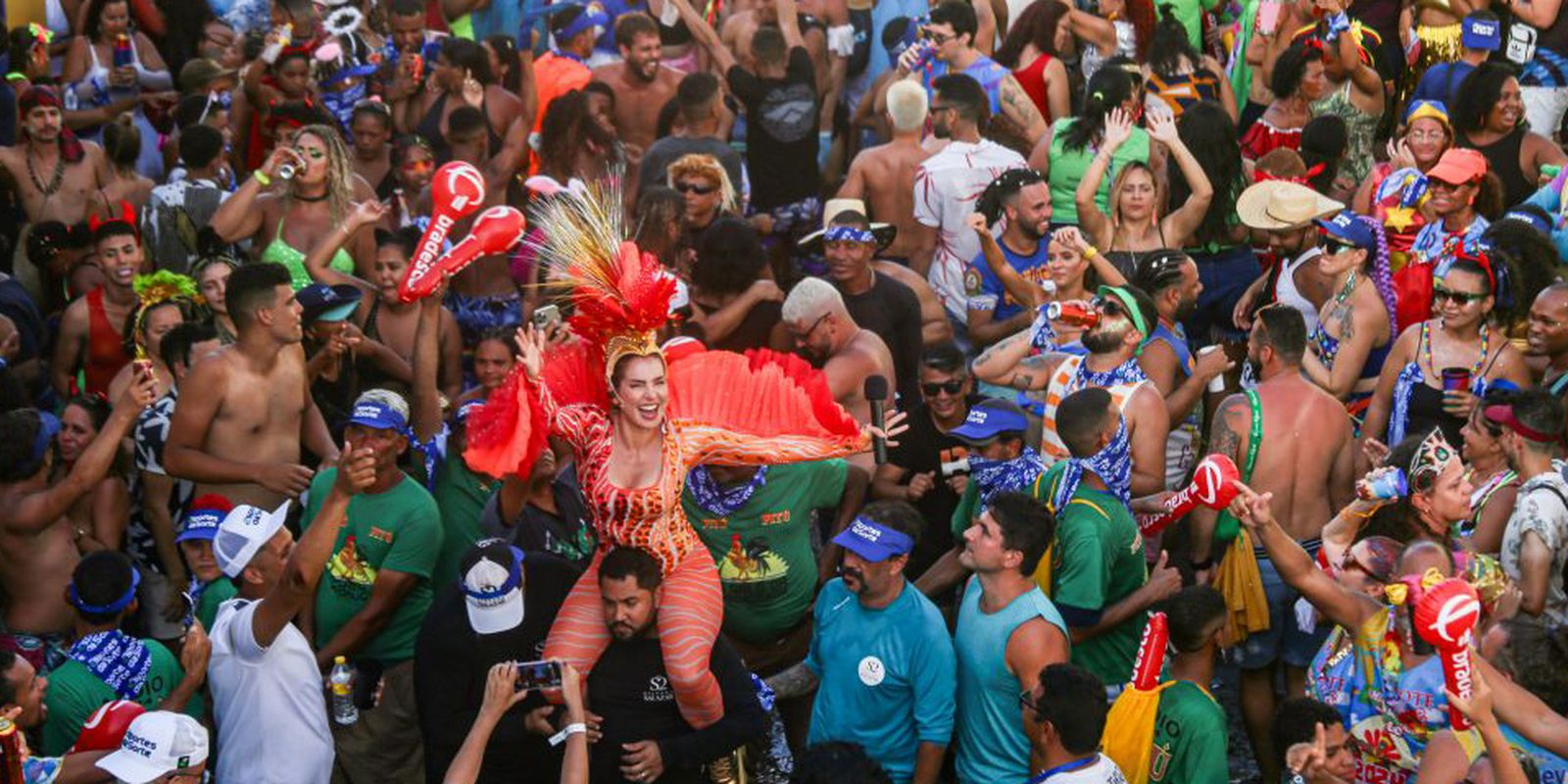 Carnaval de Pernambuco começa com festa em Olinda e Recife