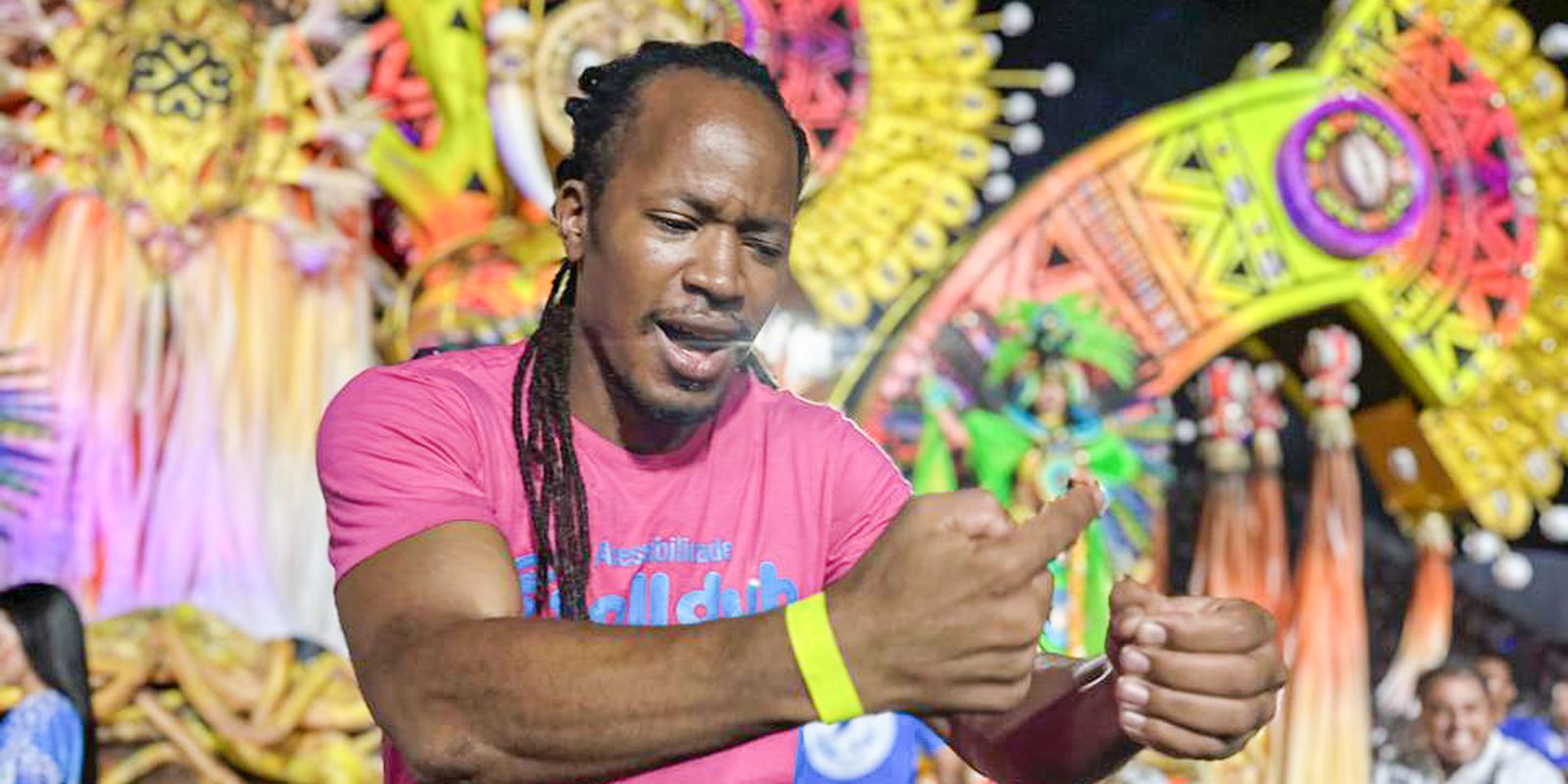 Acessibilidade garante inclusão no carnaval da Sapucaí