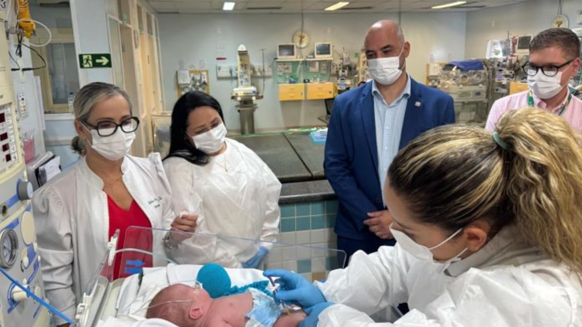 Santa Catarina inicia aplicação do anticorpo Nirsevimabe para proteger bebês contra vírus respiratório