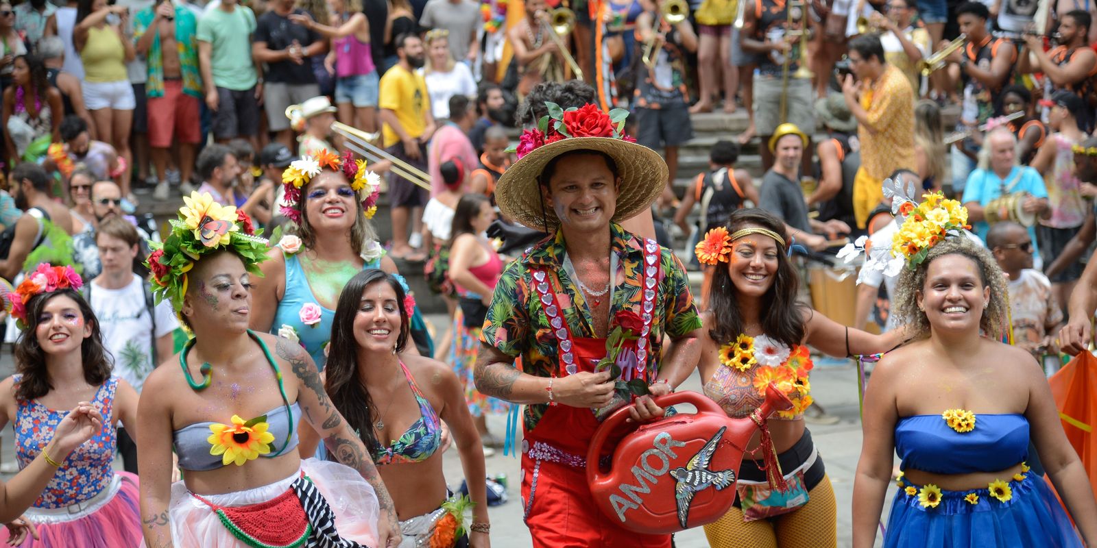 História das marchinhas e samba no Carnaval brasileiro
